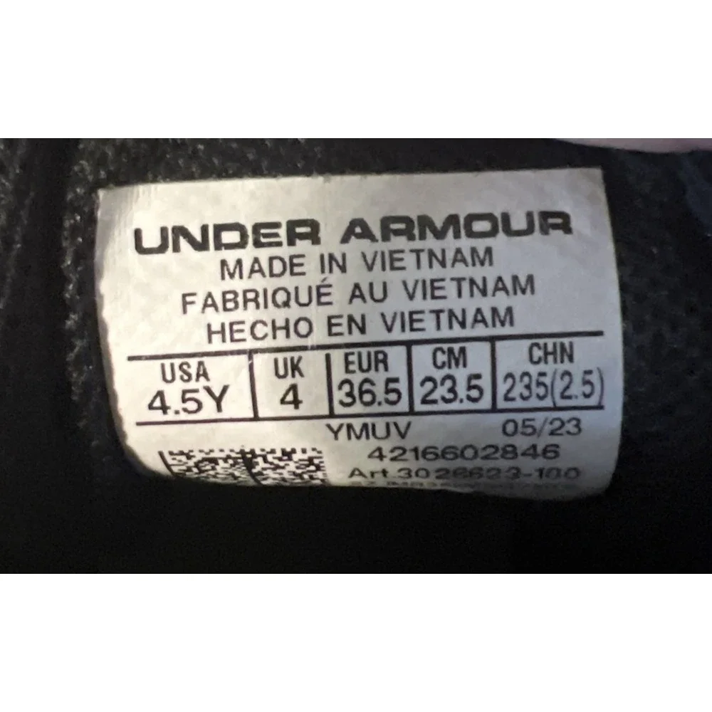 Youth Size 4.5 Y Under Armour Curry 3Z7 Low‎ White Black sneaker